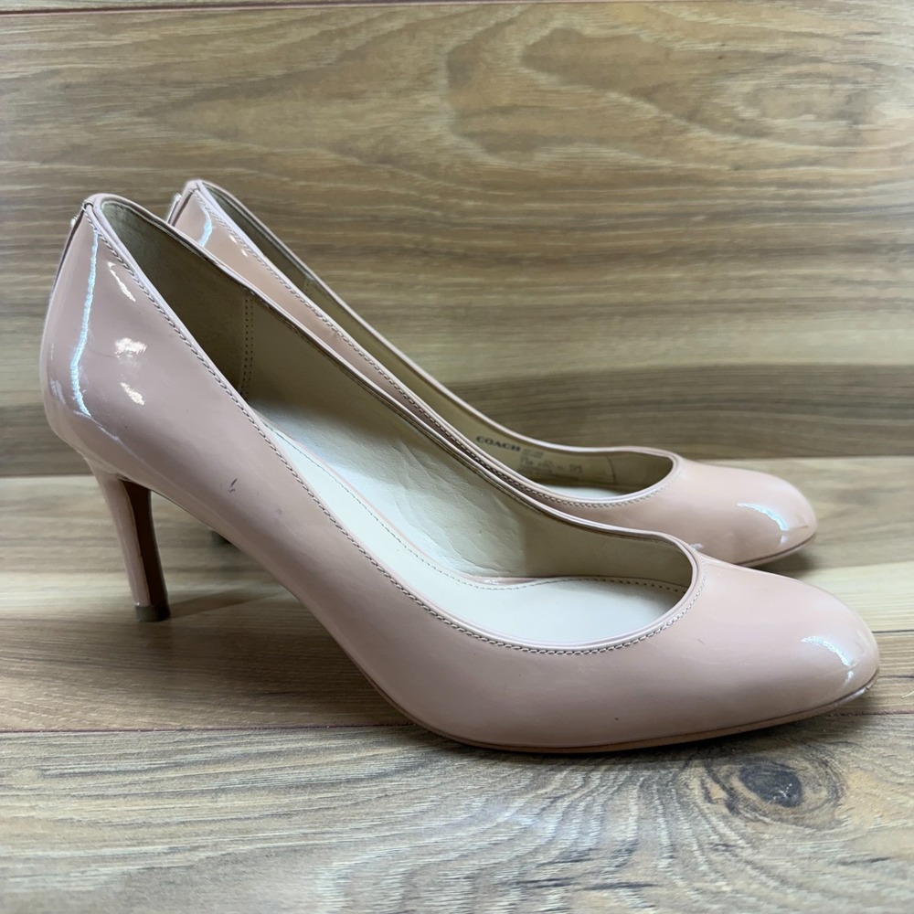 Coach Devon Pumps Womens 7.5 Nude Camel Patent Leather Mid Heel - Picture 2 of 11